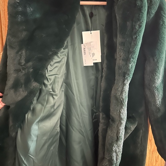 Apparis Faux Fur Emerald Green Winter Coat - Picture 4 of 6